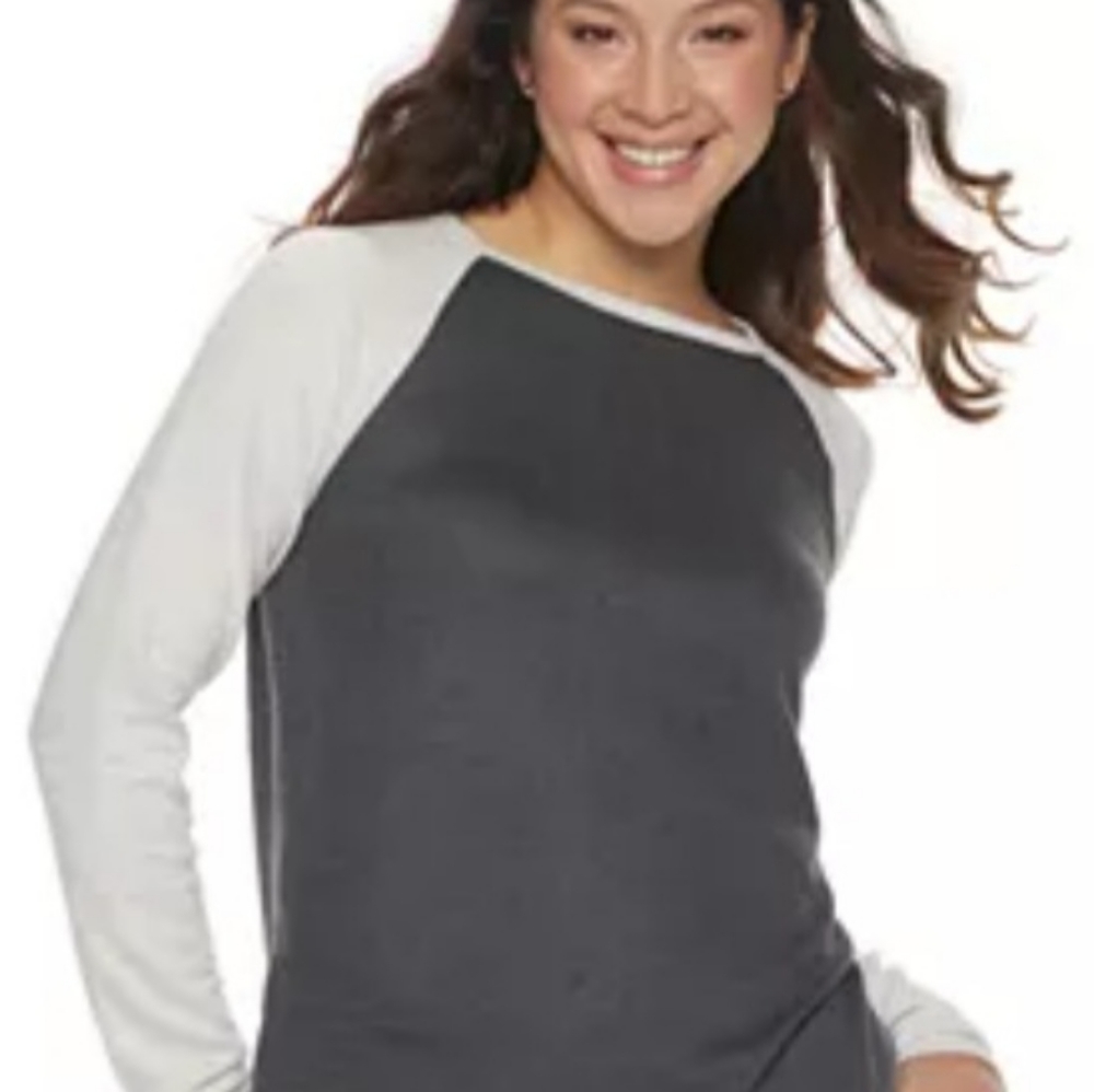Raglan long sleeve shirt